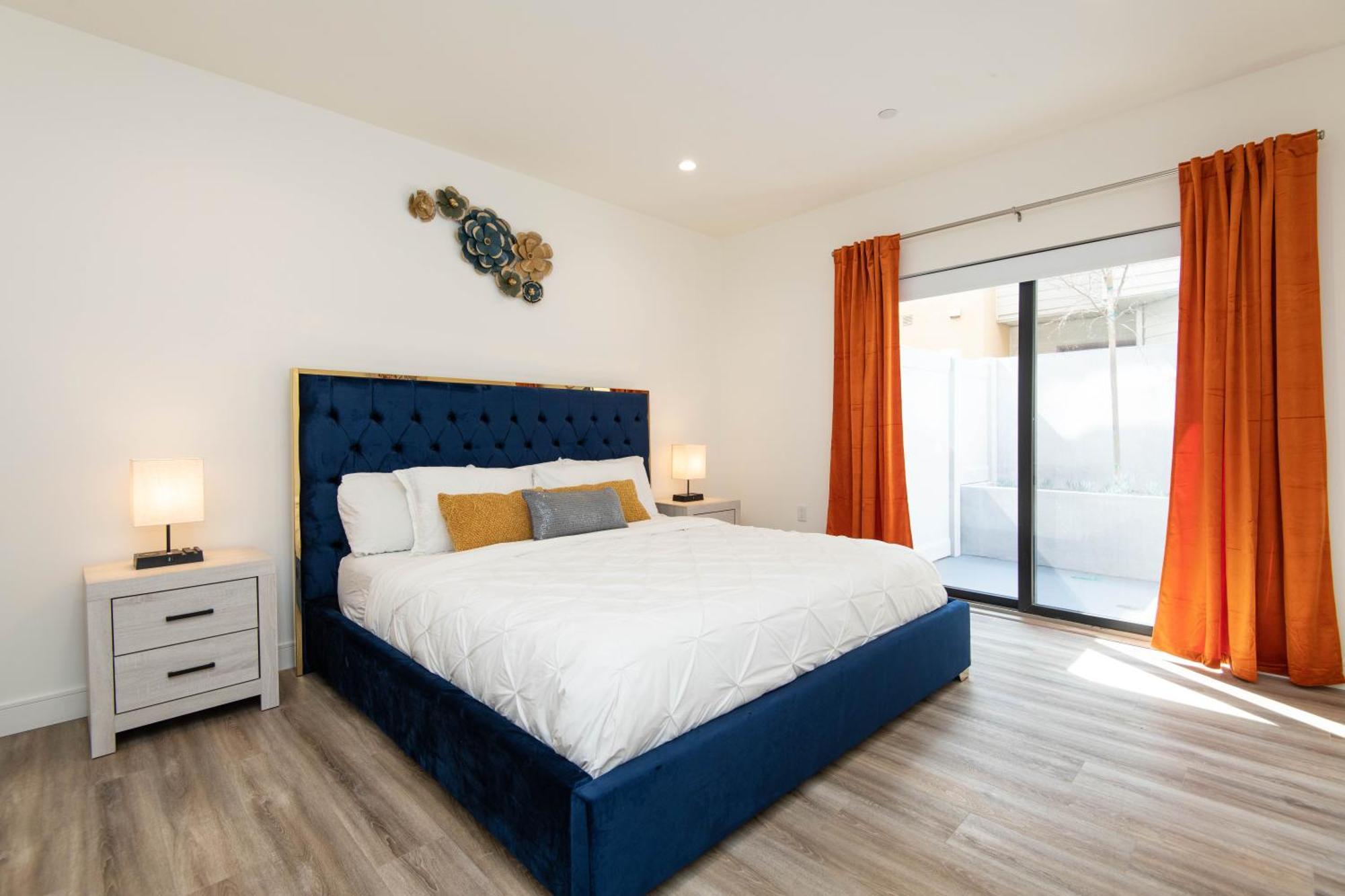 Regency Modern Apartments Глендейл Экстерьер фото